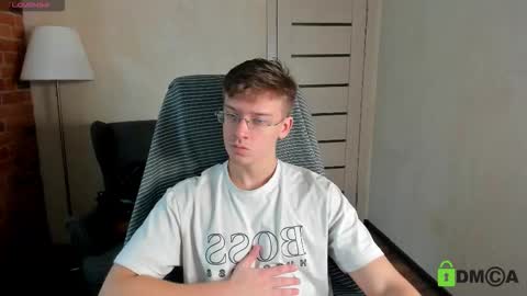 VAnitas online show from 10.31.25