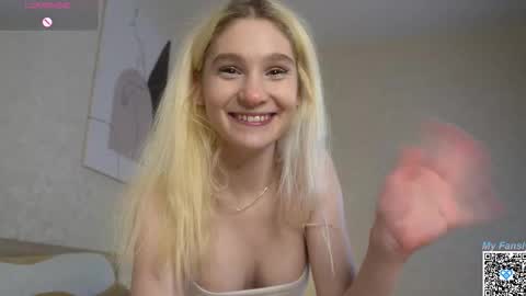 Flora online show from 10.15.25