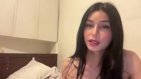 Snapshot of risingqueen chatting on 03.16.26 risingqueen online show from 03.16.26