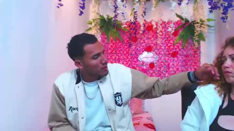 Snapshot of risitos_de_oro_ chatting on 09.25.25 Risitos De Oro online show from 09.25.25