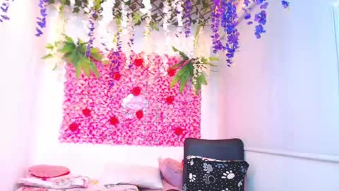 Snapshot of risitos_de_oro_ chatting on 09.28.25 Risitos De Oro online show from 09.28.25