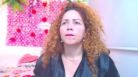 Snapshot of risitos_de_oro_ chatting on 09.28.25 Risitos De Oro online show from 09.28.25