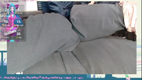 Snapshot of riskyren9 chatting on 12.28.24 Ren online show from 12.28.24