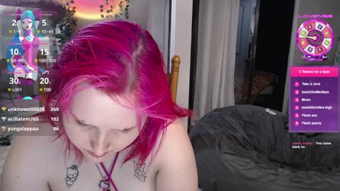 Snapshot of riskyren9 chatting on 01.08.25 Ren online show from 01.08.25