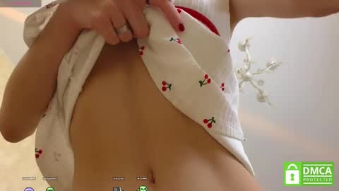 Snapshot of riskyteasse chatting on 02.27.25 Agnes online show from 02.27.25