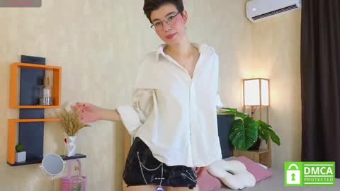 Snapshot of riskyteasse chatting on 03.07.25 Agnes online show from 03.07.25