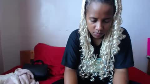 Snapshot of ritahsexy chatting on 02.10.25 ritahsexy online show from 02.10.25