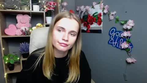 Snapshot of ritakiskis chatting on 05.27.26 ritakiskis online show from 05.27.26