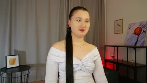 Snapshot of ritamoy chatting on 10.13.25 Hey Im Betsey online show from 10.13.25