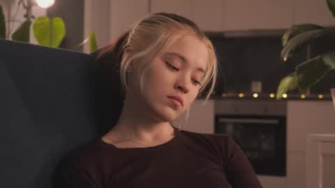 Snapshot of rivagosnell chatting on 02.15.26 Akemi online show from 02.15.26