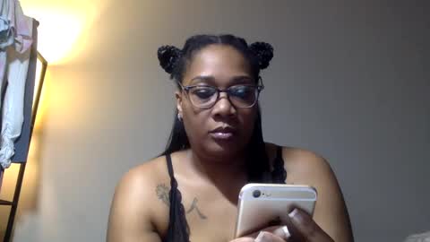 Snapshot of riversaint chatting on 12.16.24 River Saint online show from 12.16.24