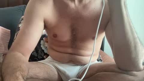 Snapshot of rlggggn42 chatting on 10.29.25 rlggggn42 online show from 10.29.25