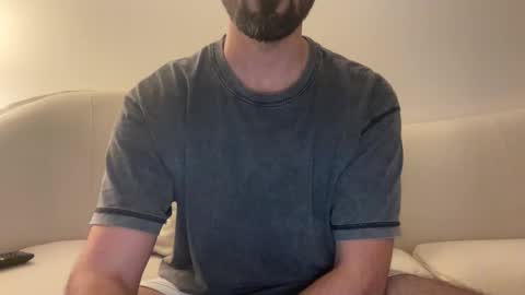 Snapshot of rlggggn42 chatting on 10.31.25 rlggggn42 online show from 10.31.25