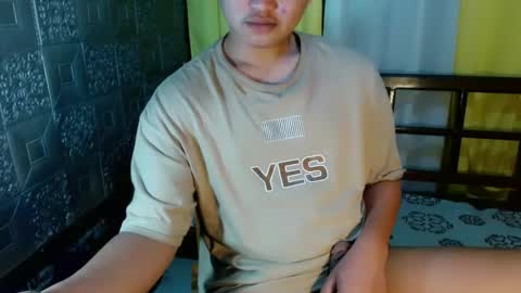 Snapshot of rnl_cum chatting on 10.14.25 RICH MY GOAL online show from 10.14.25