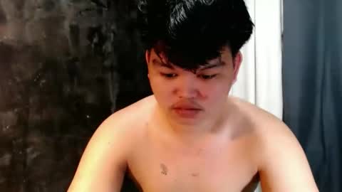 Snapshot of rnl_cum chatting on 10.16.25 RICH MY GOAL online show from 10.16.25