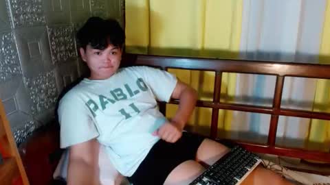 Snapshot of rnl_cum chatting on 10.21.25 RICH MY GOAL online show from 10.21.25