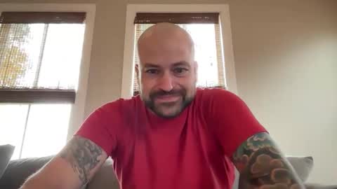 Snapshot of roadking1122 chatting on 10.29.25 roadking1122 online show from 10.29.25