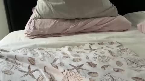 Snapshot of roadking1122 chatting on 10.31.25 roadking1122 online show from 10.31.25