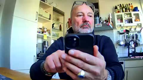 Snapshot of roadrunnerger chatting on 01.10.25 roadrunnerger online show from 01.10.25