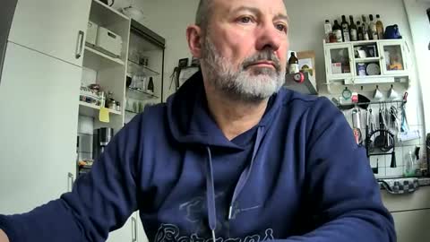 Snapshot of roadrunnerger chatting on 02.21.25 roadrunnerger online show from 02.21.25