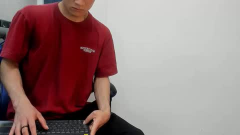 Roan Birkin online show from 10.19.25