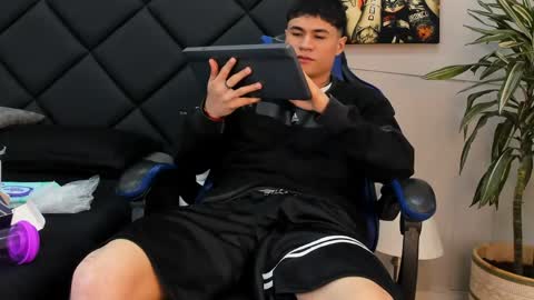 Roan Birkin online show from 04.16.26