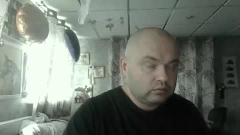 rob18997 online show from 11.04.25