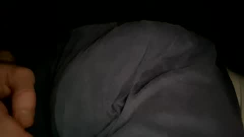 Snapshot of robbertoss chatting on 02.17.25 All4you online show from 02.17.25