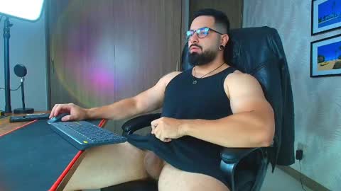 Snapshot of robby_k chatting on 05.12.26 Robby online show from 05.12.26
