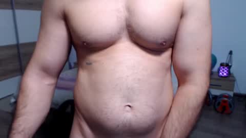 Snapshot of robbyshawz chatting on 10.01.25 robbyshawz online show from 10.01.25