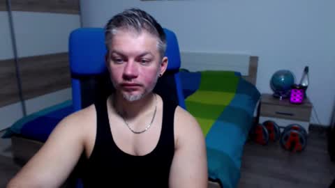 Snapshot of robbyshawz chatting on 10.07.25 robbyshawz online show from 10.07.25