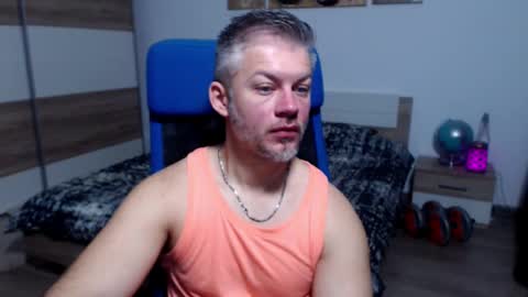 Snapshot of robbyshawz chatting on 11.06.25 robbyshawz online show from 11.06.25