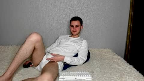 robert10211 online show from 04.03.26