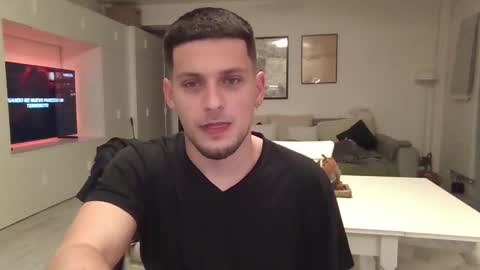 Roberto online show from 11.02.25