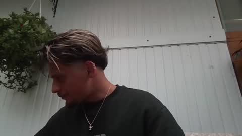 Snapshot of roberto_twink1 chatting on 07.24.26 Roberto online show from 07.24.26