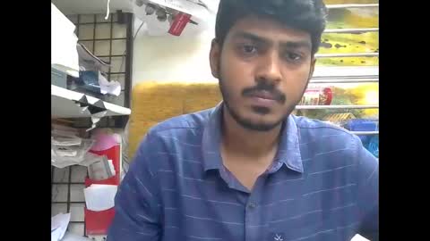 Snapshot of robertsalia220 chatting on 10.31.25 Robertsalia online show from 10.31.25