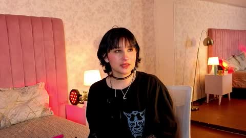 Snapshot of robinbennett chatting on 09.14.25 robin D online show from 09.14.25