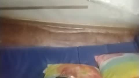 Snapshot of robincom23 chatting on 09.10.25 R online show from 09.10.25