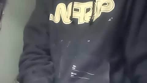 Snapshot of robincom23 chatting on 09.26.25 R online show from 09.26.25