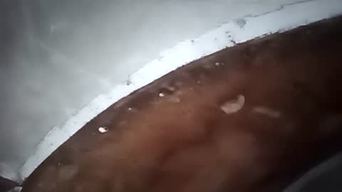 Snapshot of robincom23 chatting on 10.05.25 R online show from 10.05.25