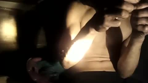 Snapshot of robincom23 chatting on 10.15.25 R online show from 10.15.25