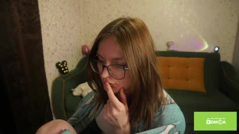 Snapshot of robynsentinella chatting on 05.14.26 robynsentinella online show from 05.14.26