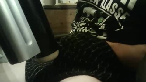 Snapshot of roccki999 chatting on 10.05.25 Nick online show from 10.05.25