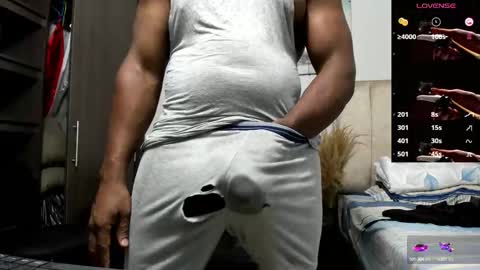 Snapshot of roccoblack02 chatting on 10.01.25 onlyfans user waga122 follow my accounts of Instagram Waga122 oficial twitter waga122 thanks you guys online show from 10.01.25