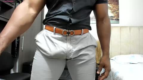 Snapshot of roccoblack02 chatting on 11.03.25 onlyfans user waga122 follow my accounts of Instagram Waga122 oficial twitter waga122 thanks you guys online show from 11.03.25