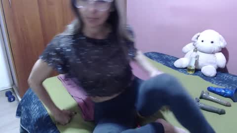 Snapshot of rochelle_xxx chatting on 09.21.25 Rochelle online show from 09.21.25