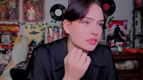 Snapshot of rochelrosensteel chatting on 11.03.25 Lilit online show from 11.03.25