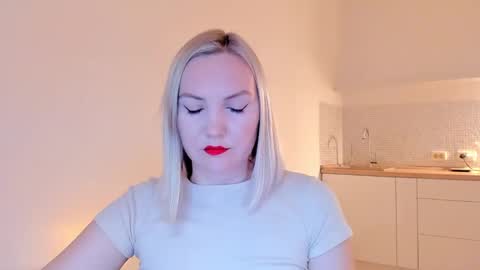 Snapshot of rock__baby chatting on 12.29.24 rock__baby online show from 12.29.24