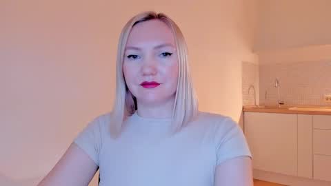 Snapshot of rock__baby chatting on 01.25.25 rock__baby online show from 01.25.25