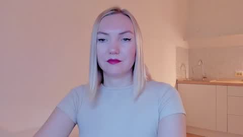 Snapshot of rock__baby chatting on 02.01.25 rock__baby online show from 02.01.25